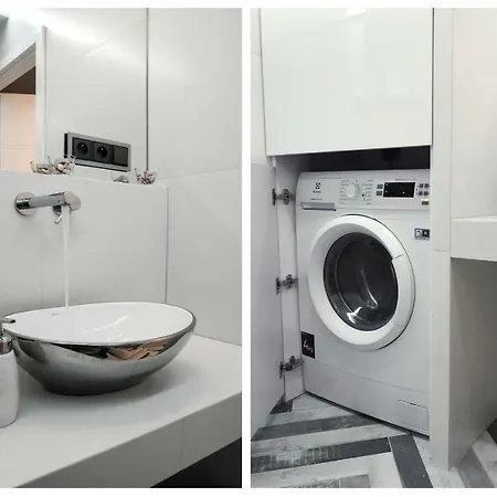 Apartment Your Private 5-star In # 5-minute Walk To Spodek, 10 Minutes To Center *